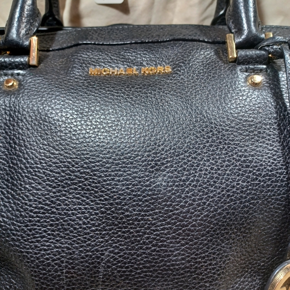 Michael kors satchel - Picture 3 of 9